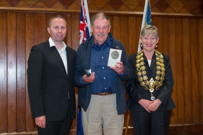 Roy Sinclair receiving his award