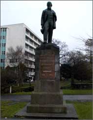 A photo of the Fitzgerald statue