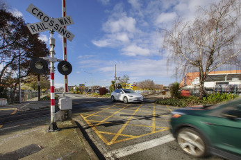 Langdons Road railway level crossing